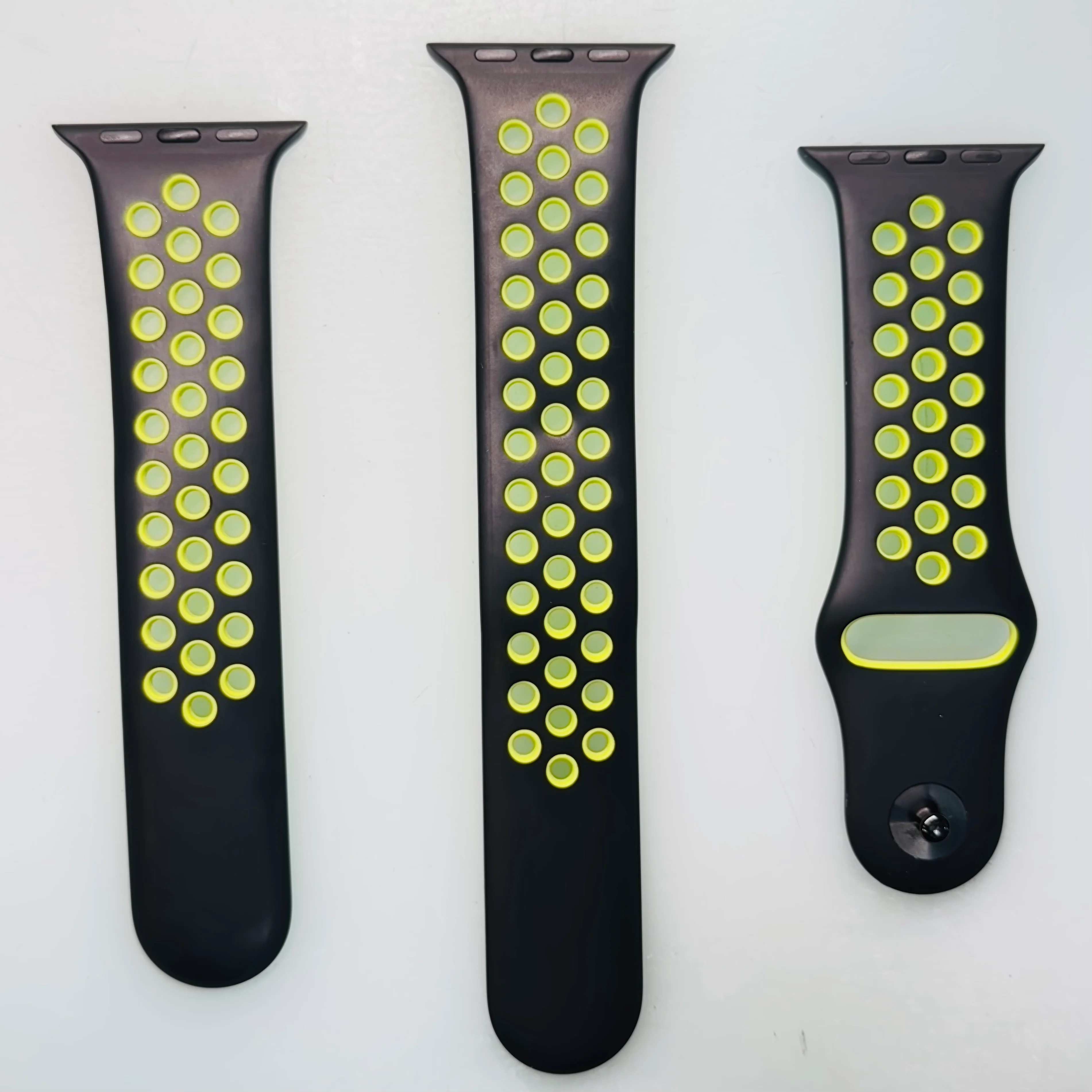 Apple 40mm Nike Sport Band – Black/Lime Blast – S/M & M/L Sizes for Apple Watch