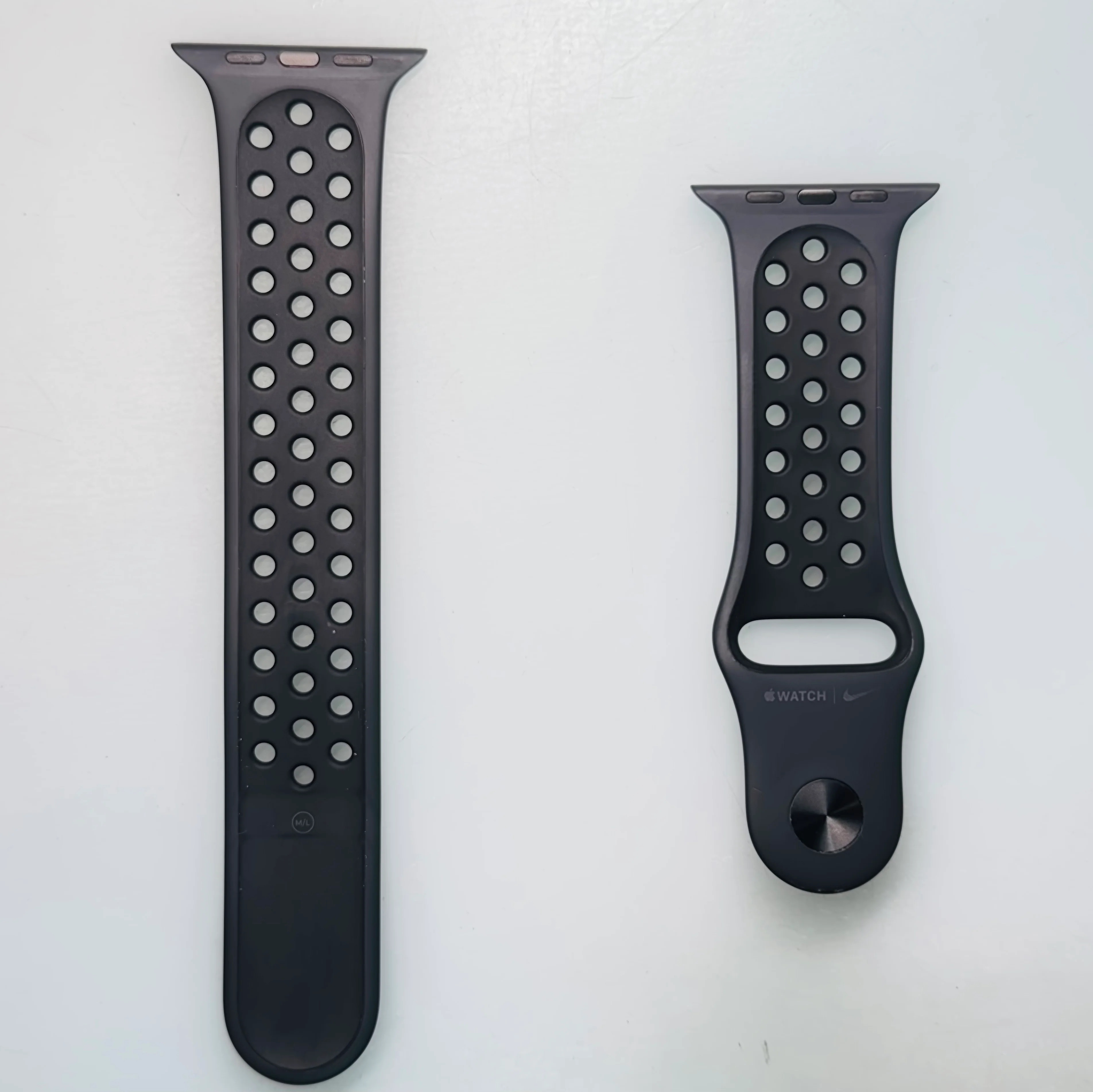 Apple 44mm Nike Sport Band – Black/Black – M/L Size for Apple Watch - Image 2