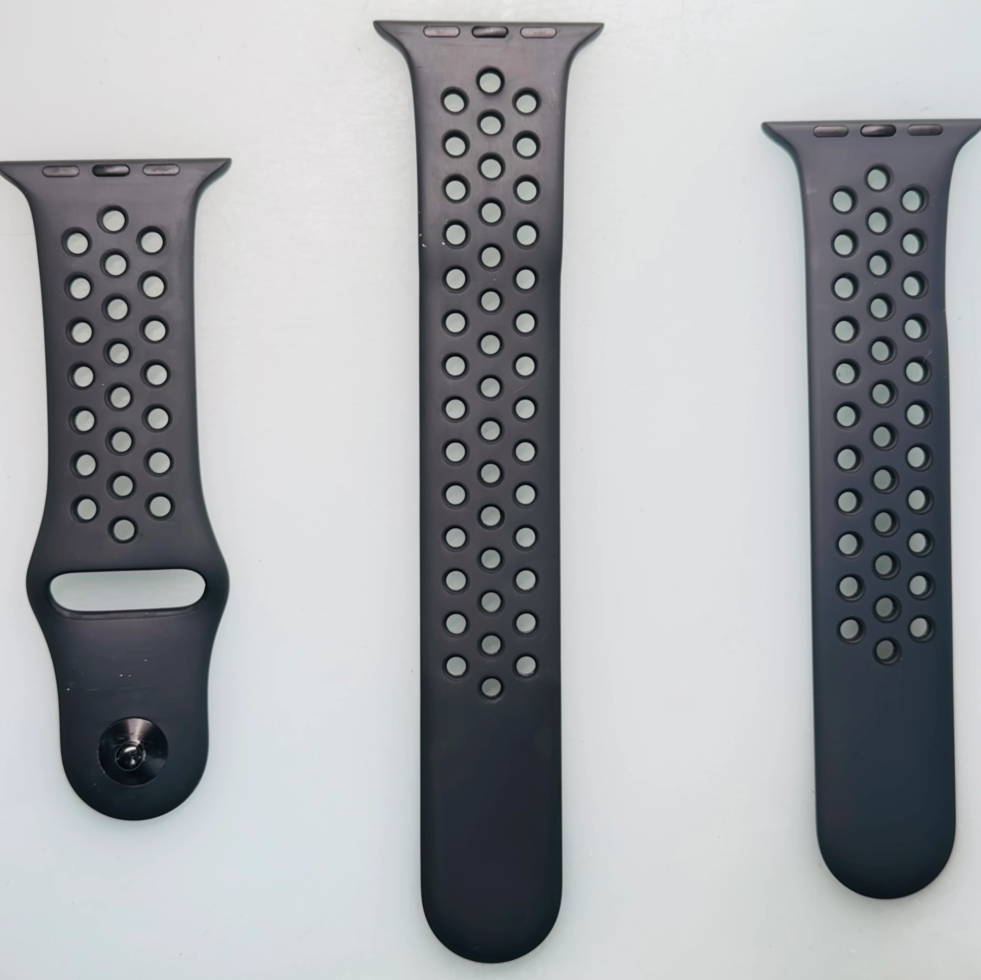 Apple 44mm Nike Sport Band – Black/Black – S/M & M/L Sizes for Apple Watch - Image 2