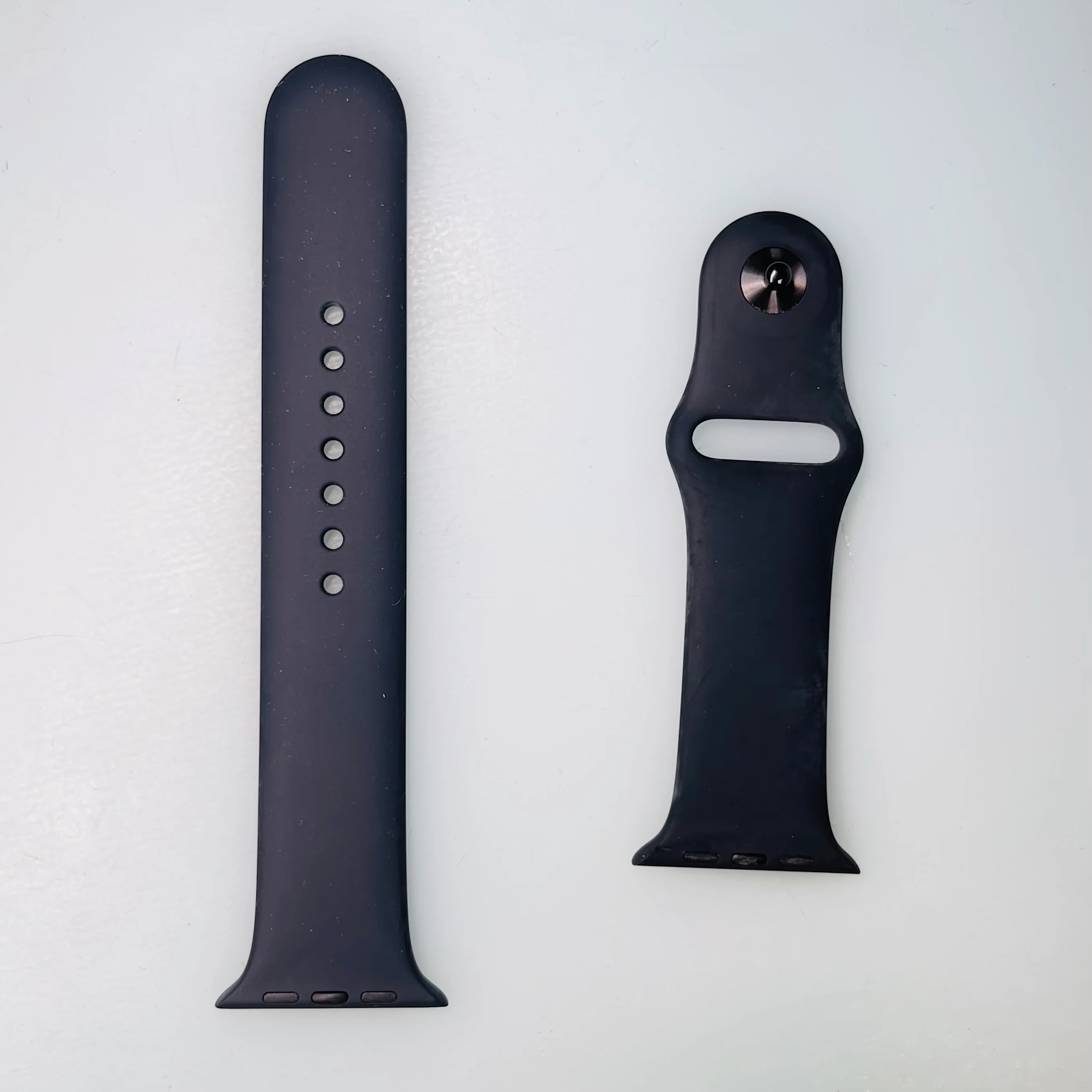 Apple 44mm Sport Band – Black – M/L Size for Apple Watch