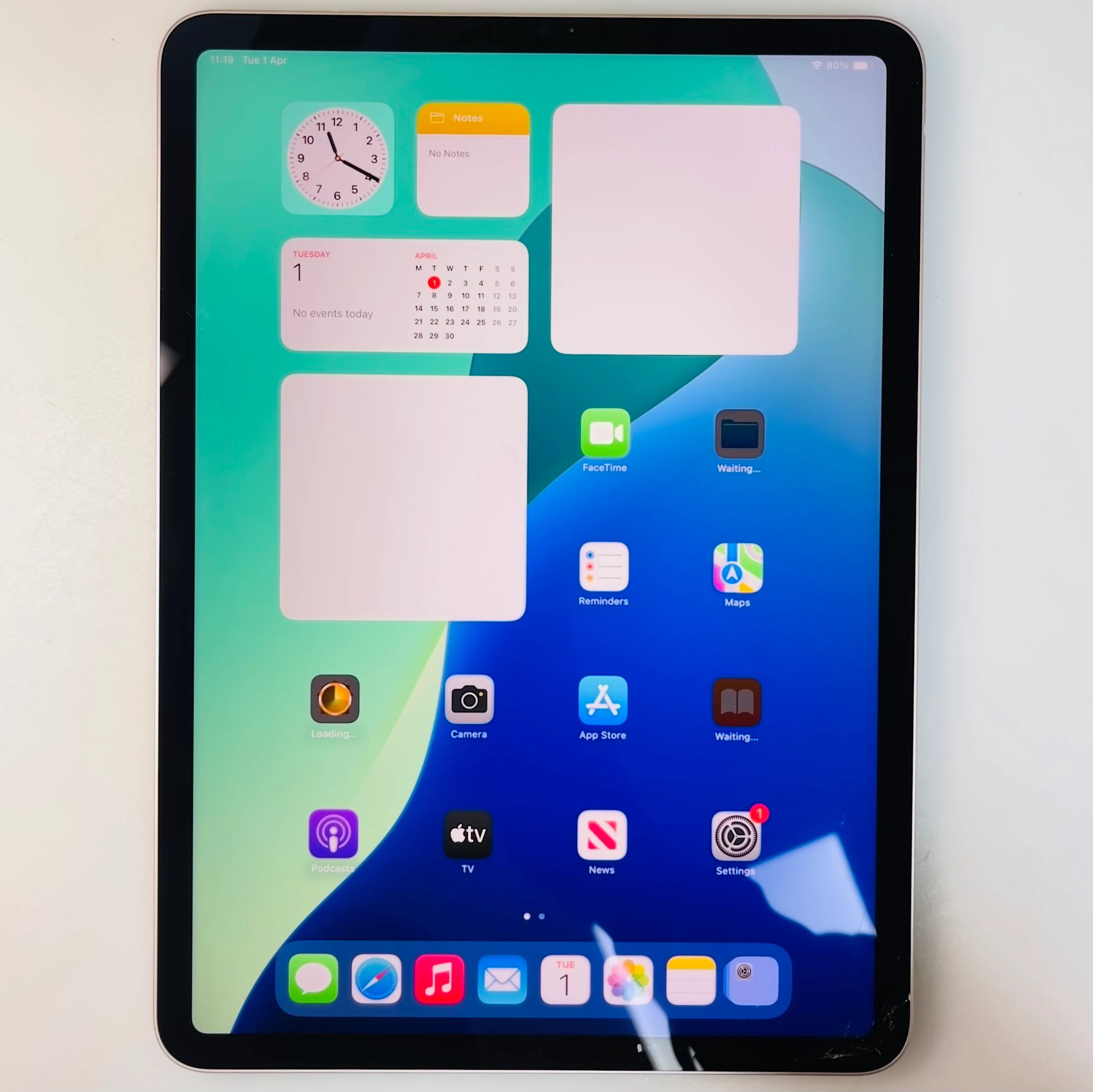 Apple iPad Pro 11" 4th Gen 128GB Silver Wi-Fi (READ DESCRIPTION) REF#78615