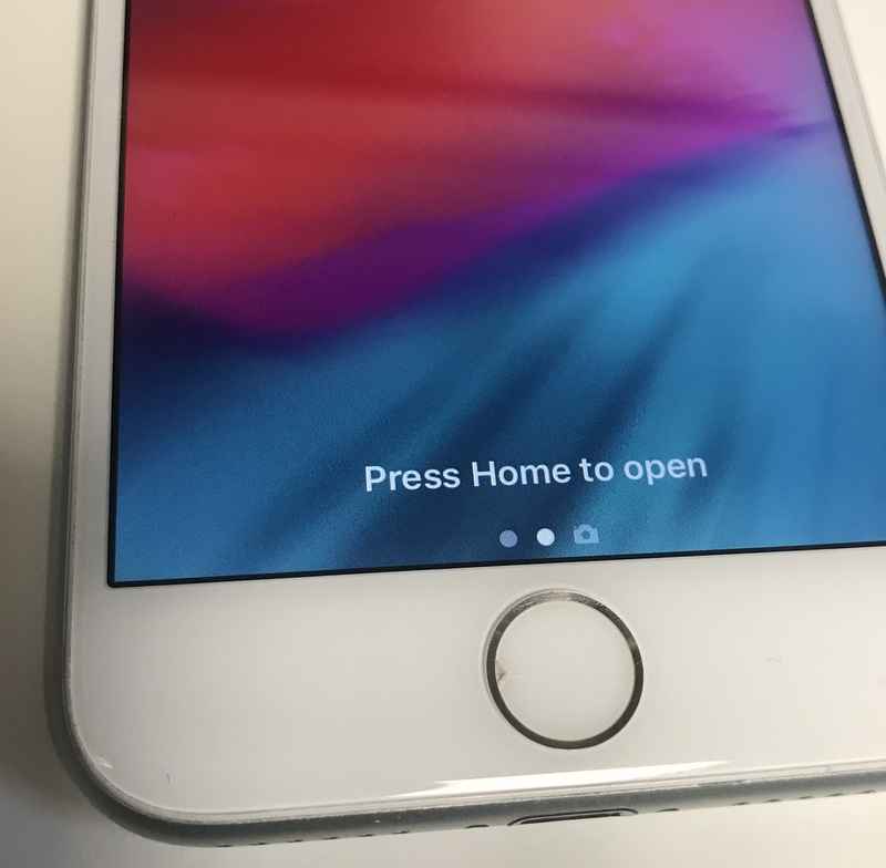 Apple iPhone 7 128GB Silver Unlocked - Image 2