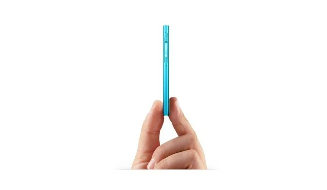 APPLE iPod nano - 16 GB, 7th Generation, Green - Very Good - Image 3