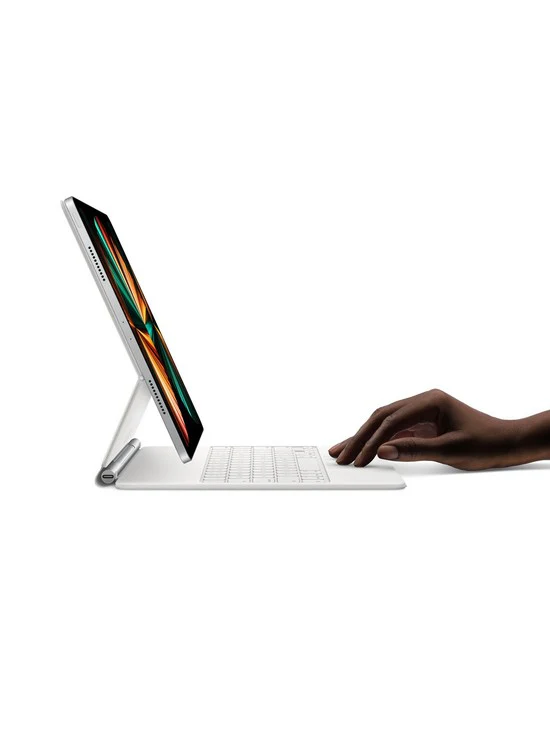 Apple Magic Keyboard for iPad Pro 12.9″ & iPad Air 13″ – White – Pristine - Image 7