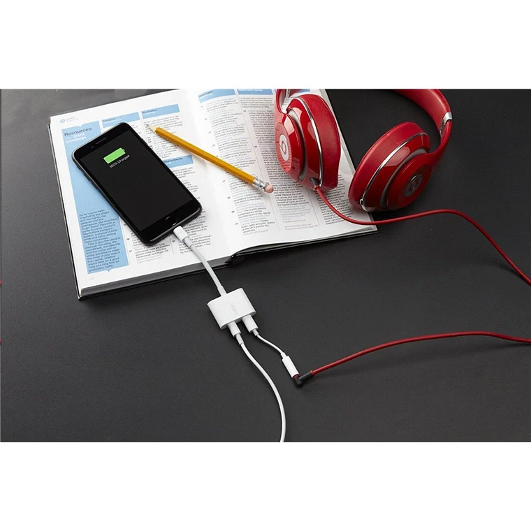 Belkin Lightning Audio + Charge Rockstar For iPhone/iPad - Image 2
